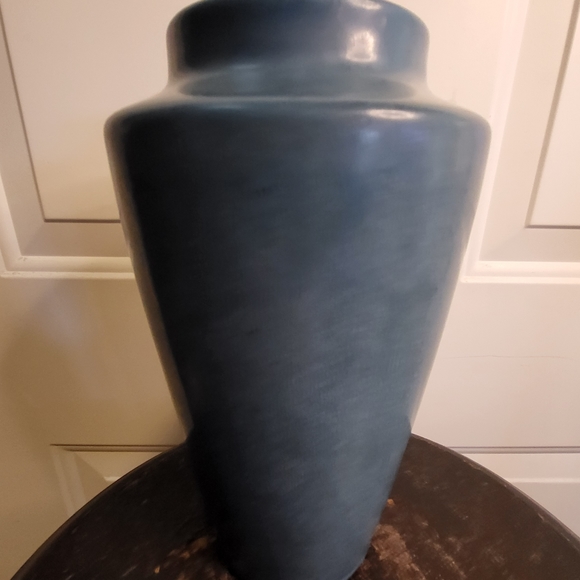 Antique Rookwood Matte Blue Vase circa 1927, 9" - Picture 6 of 16